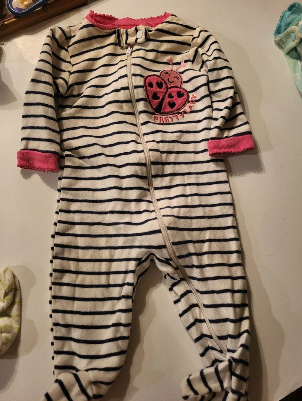 Bundle Of 5 Infanted Footed Pajamas Garanimal & Carter Size 3/6 Months + Hangers